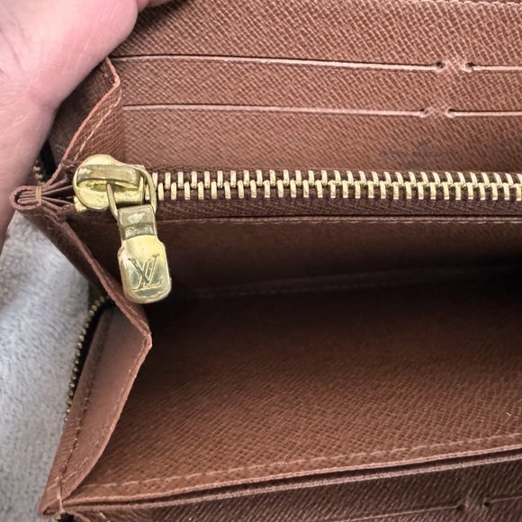 Louis Vuitton X Stephen Sprouse Monogram Roses Zippy Wallet - Picture 5 of 16